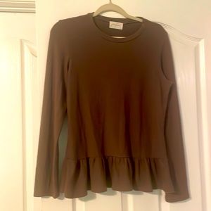 Johnny becca brown ruffle hem sweater size small